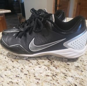 Nike metal baseball cleats